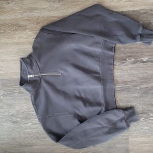 Aritzia Cropped Quarter Zip Sweatshirt